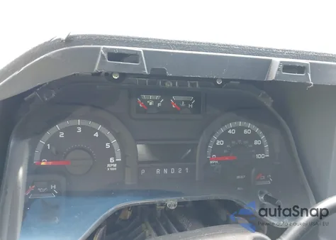 2010 Ford E-350 Super Duty Xl/Xlt z USA, uszkodzony, nr VIN 1FBSS3BL9ADA64208